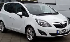 Pojemność baku Opel Meriva 1.4: Ile litrów? Zasięg i rezerwa