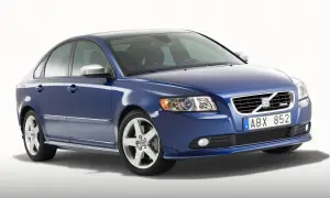 Pojemność baku Volvo S40: Ile litrów i jaki zasięg?