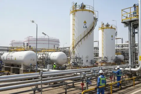 Ile waży litr LPG? Przelicznik kg/l, skład, temperatura i Twoje bezpieczeństwo