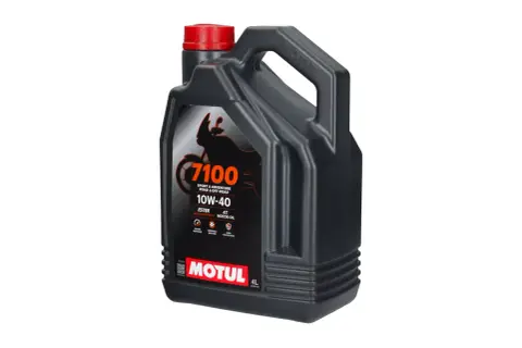 Motul 7100 10W40: Pełny syntetyk z estrami. Czy warto dopłacić?