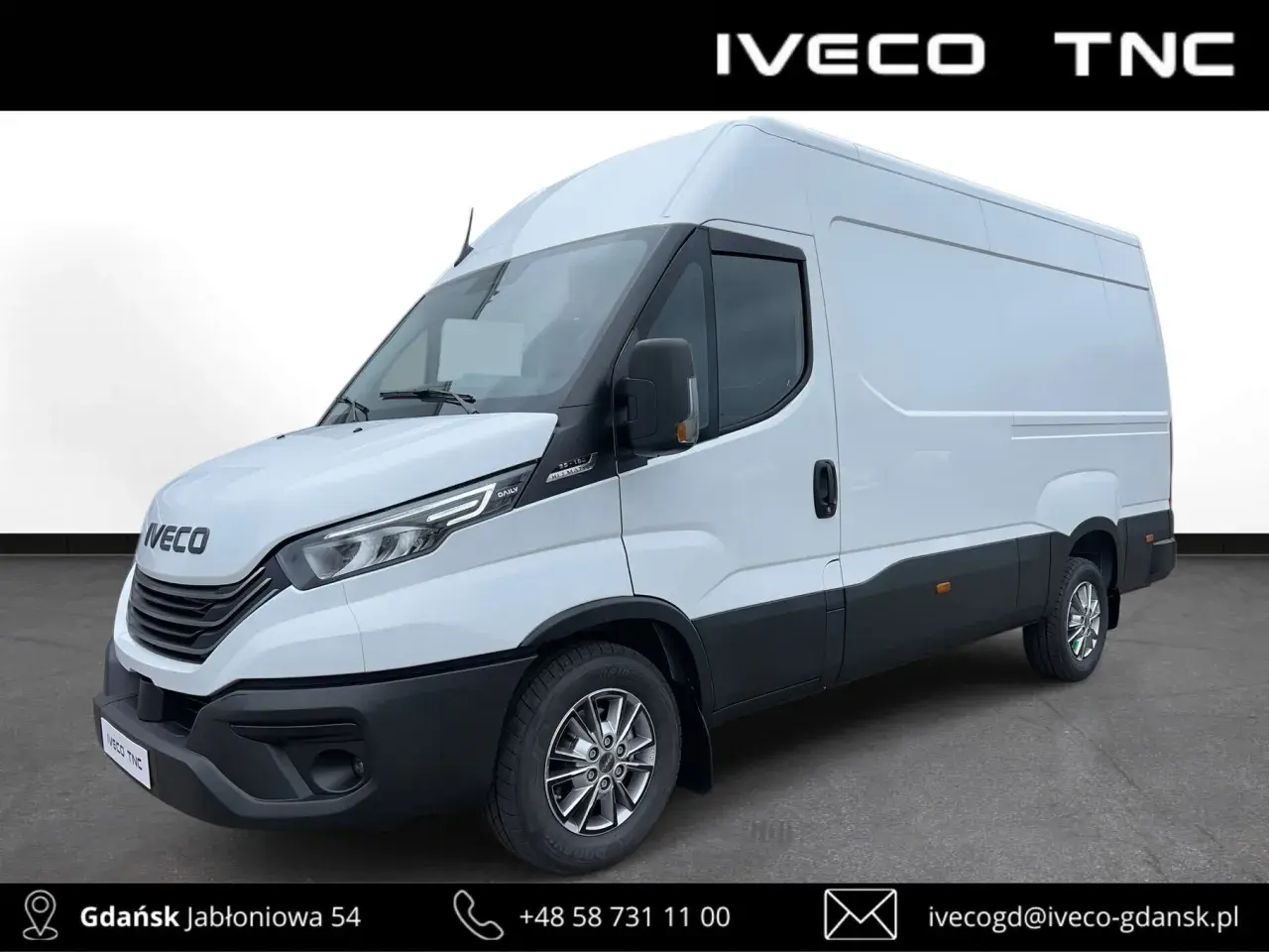 Biały Iveco 35s18, nowoczesny furgon gotowy do pracy. Idealny do transportu towarów.