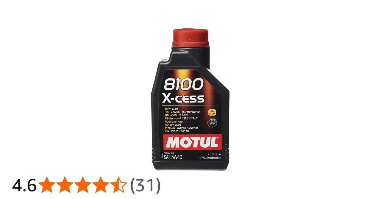 Czarna butelka oleju silnikowego Motul 8100 X-cess 5W-40 z czerwonym korkiem.